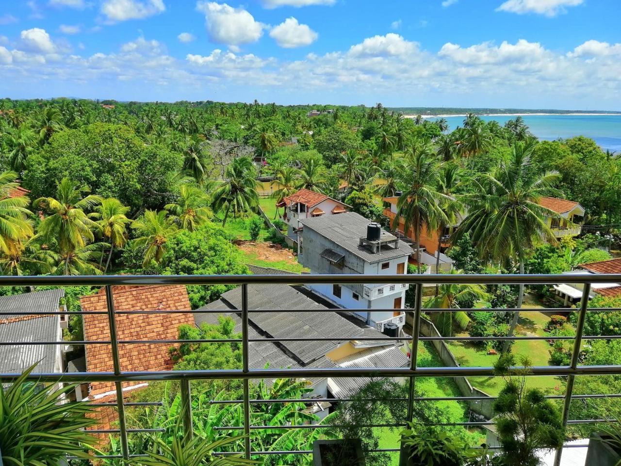 Mars Hotel Tangalle Exteriör bild