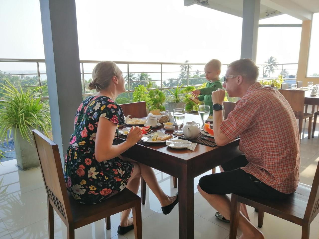 Mars Hotel Tangalle Exteriör bild